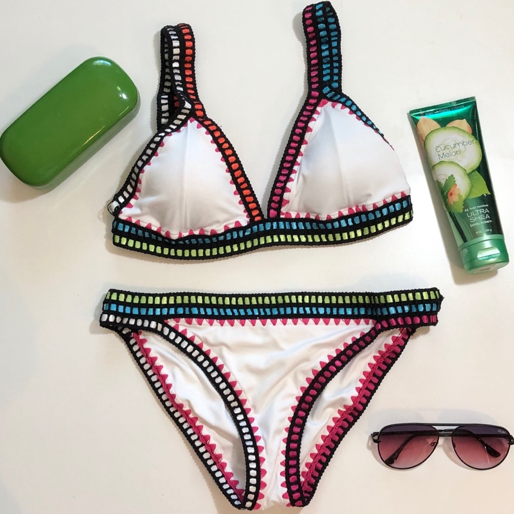 Triangl looking swimsuit top and bottom